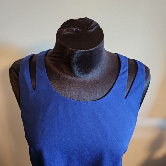 Banana Republic Factory Cobalt Blue Sleeveless Top Size Medium Shoulder Detail - Picture 2 of 8